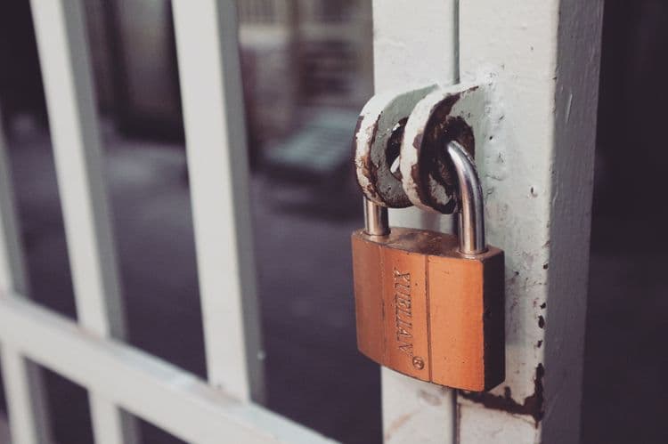 Candado como símbolo de seguridad de un certificado digital